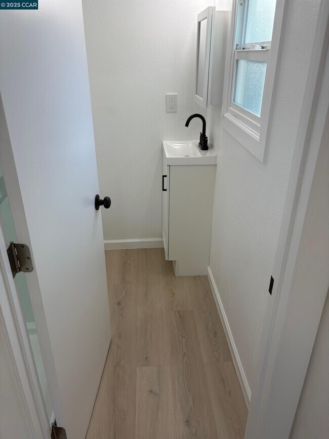 Photo - 4347 Appian Way