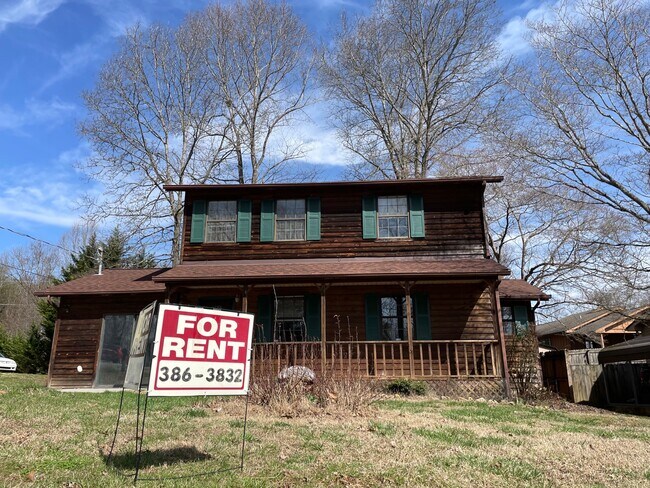 Photo - 239 Doe Run Blvd