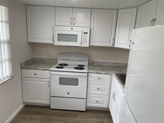 Photo - 3099 NW 48th Ave Unit 157