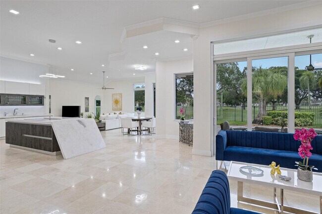 Photo - 2534 Golf View Dr