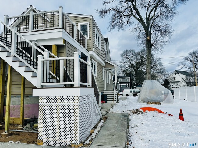 Photo - 16 Hillside St