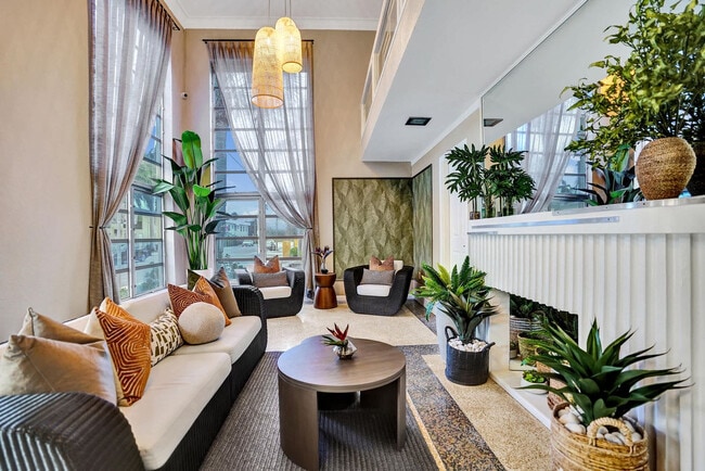 Building Photo - 101 Lucerne Ave Unit SI ID1504084P