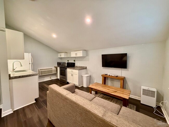 Photo - 2624 W De Soto St