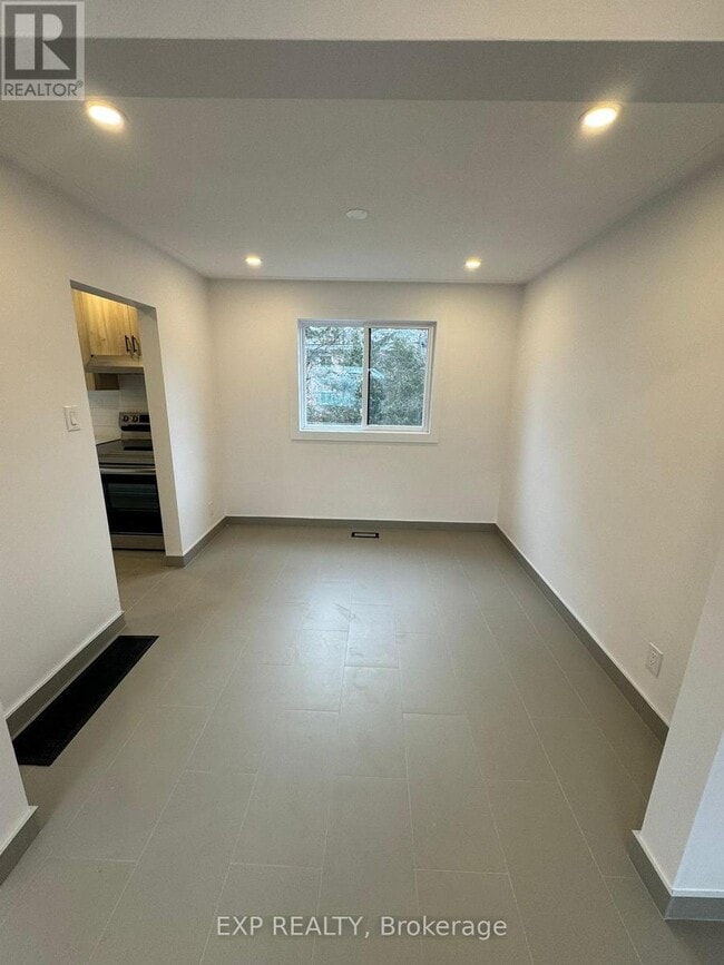 Photo - 2434 Clover St Unit 1