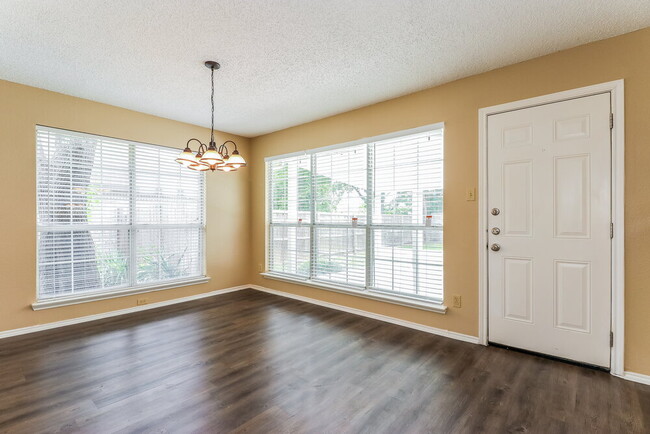 Photo - 6309 Brookmont Ct