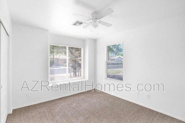 Photo - 701 S 122nd Ave