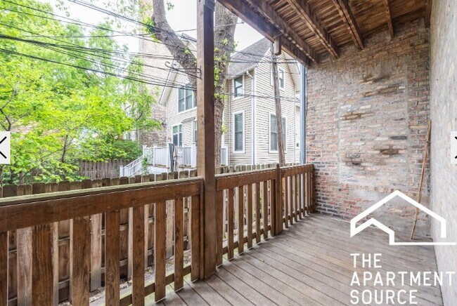 Photo - 1758 W Montrose Ave Unit 3