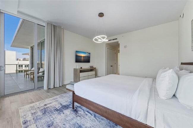 Photo - 3100 N Ocean Dr Unit HPH6