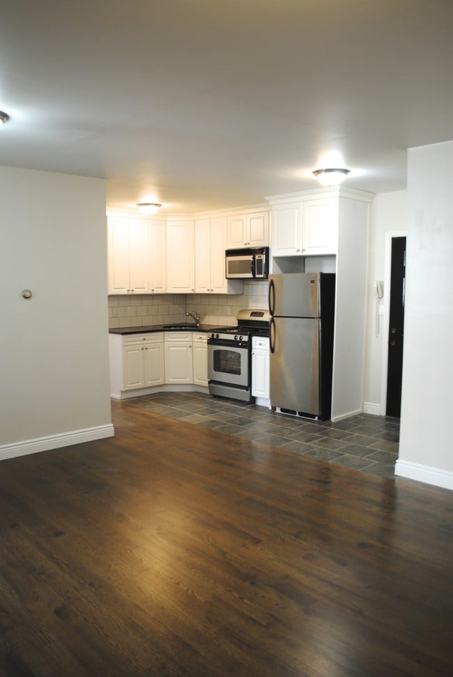 153 Westminster Pl Unidad 5