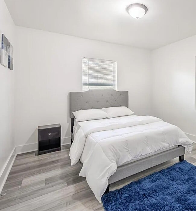 Photo - 3120 SW 12th Pl