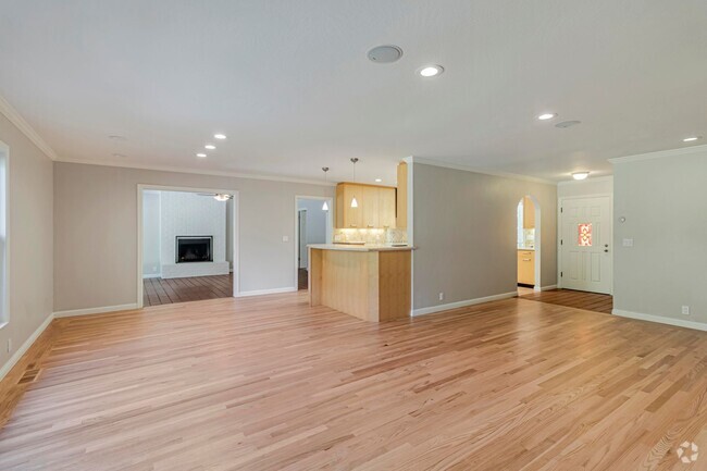 Building Photo - Charming Los Altos Residence in Top School... Rental