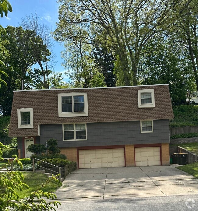 Building Photo - 1331 Martha Washington Dr Unit 1331 Martha Washington LL Rental