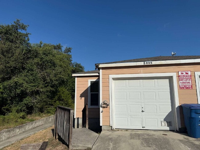 Photo - 8003 Maverick Climb