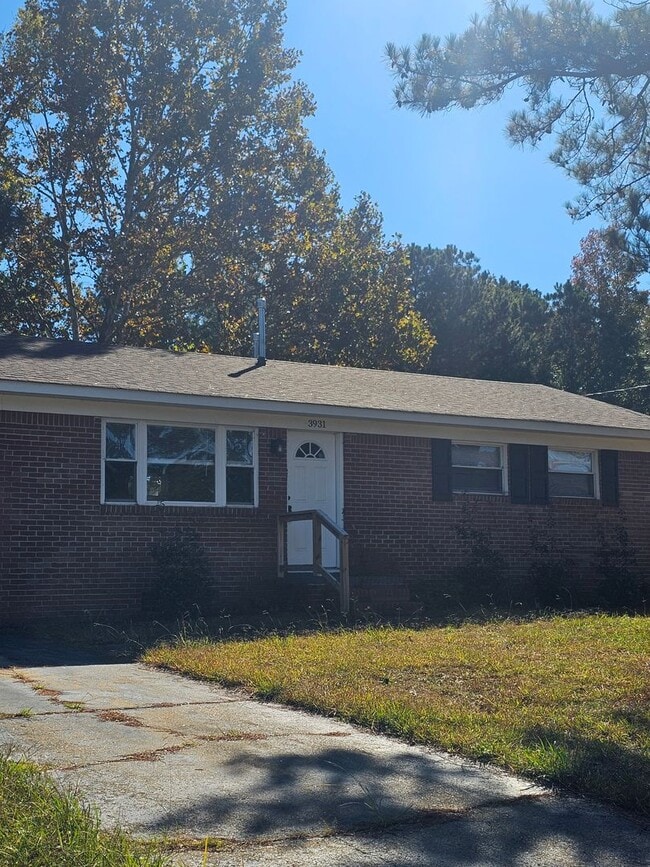 Building Photo - 3931 Port Rd