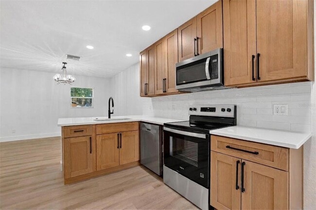 Photo - 5518 Pine Cir NE