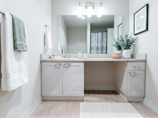 Notch 8 Apartments