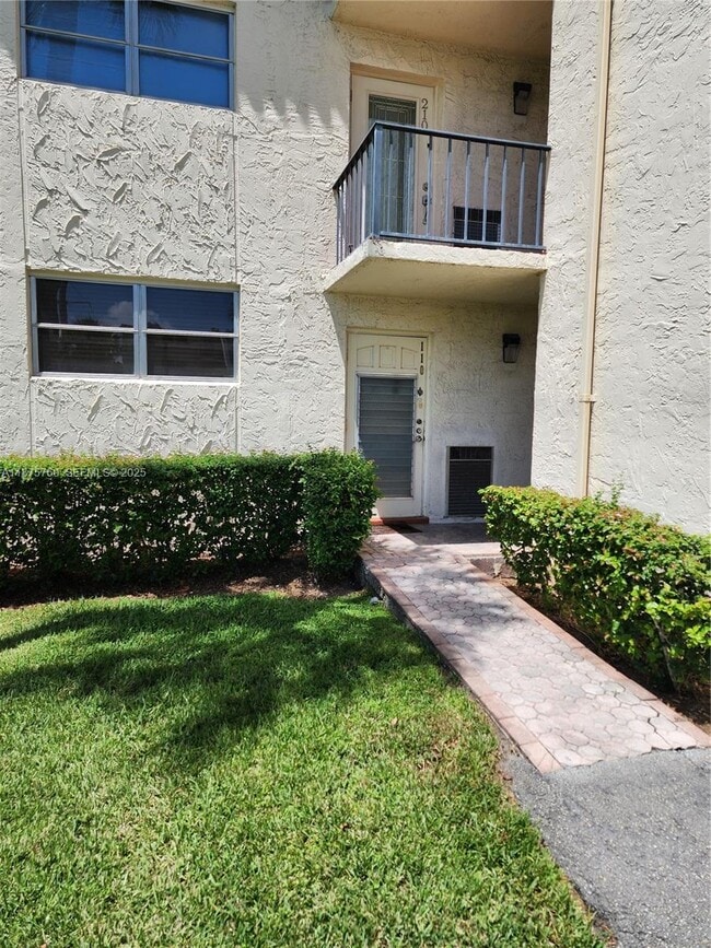 Building Photo - 681 S Hollybrook Dr Unit 110