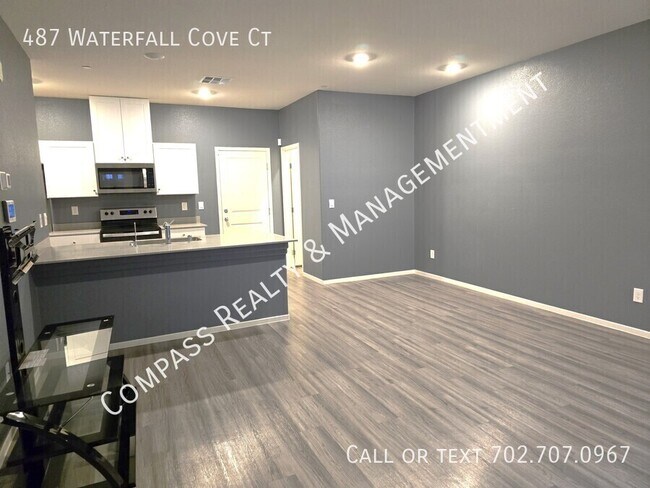 Photo - 487 Waterfall Cv Ct