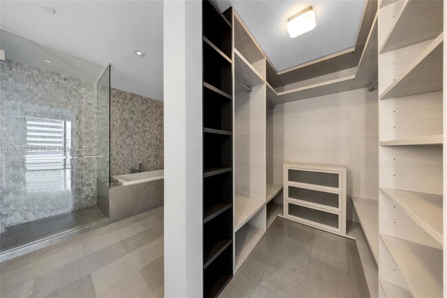 Photo - 88 SW 7th St