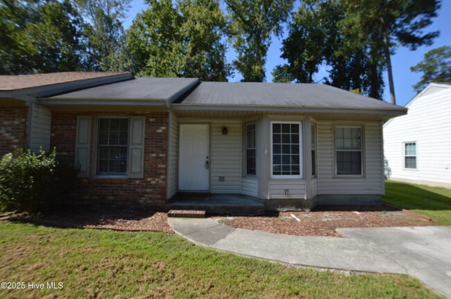 Photo - 1955 Rolling Ridge Dr Townhome