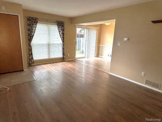 Photo - 34112 Garfield Cir