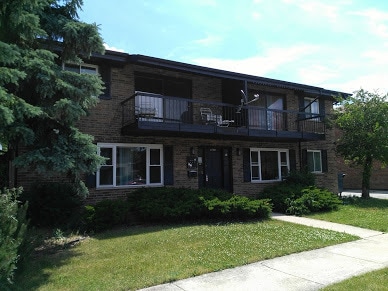 Building Photo - 17723 Exchange Ave Unit 17723-2S