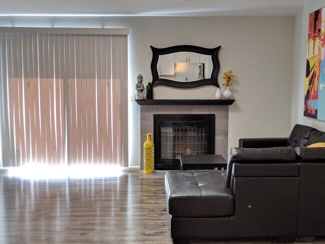 Photo - 2575 S Syracuse Way Unidad A308