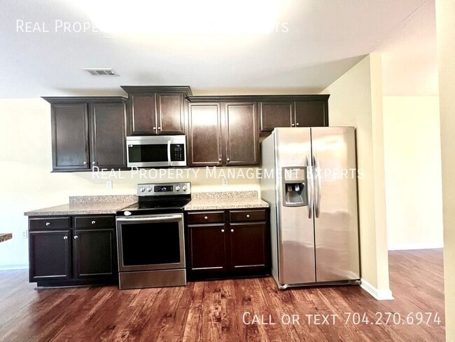 Photo - 1243 Farm Branch Dr SW