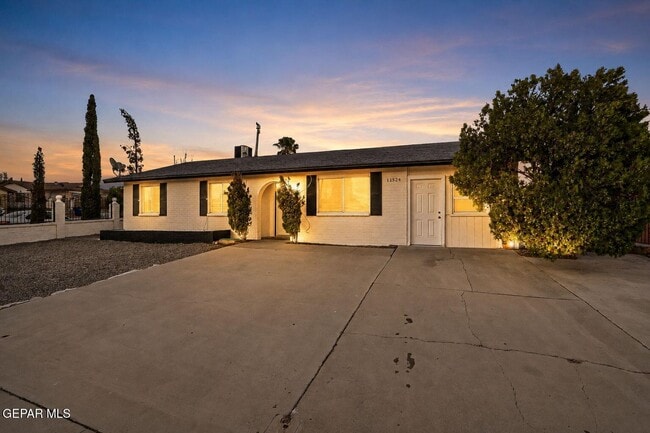Photo - 11524 Meadowbrook Dr