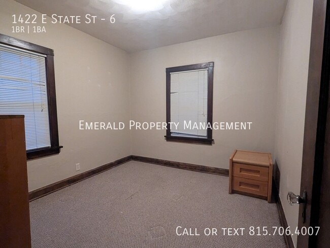 Photo - 1422 E State St Unidad 6