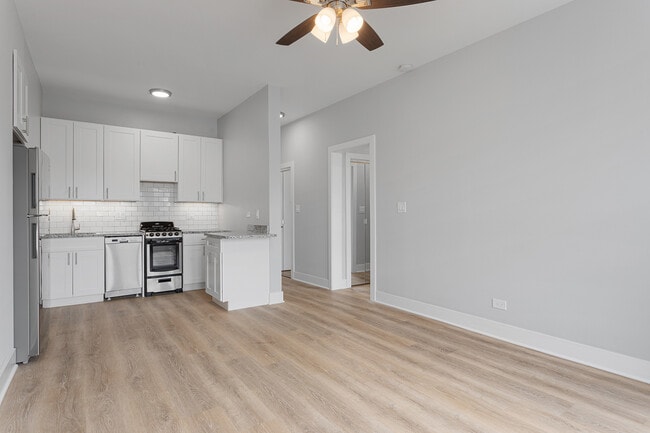 Photo - 7600 N Sheridan Rd Unit 202