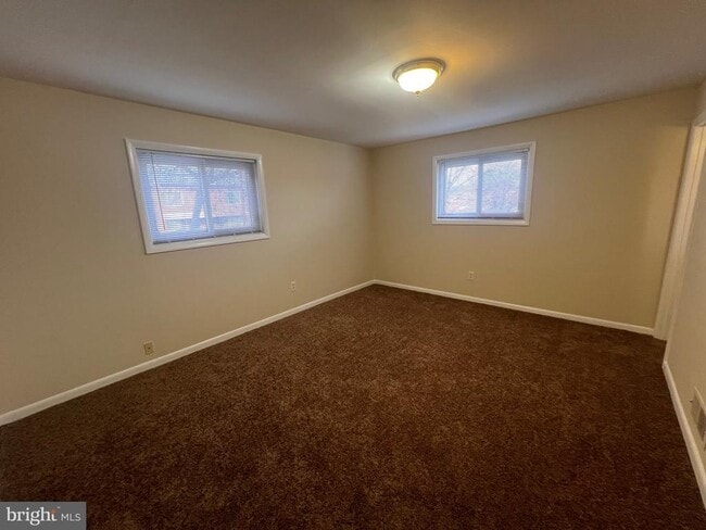 Photo - 800 Jefferson St NE