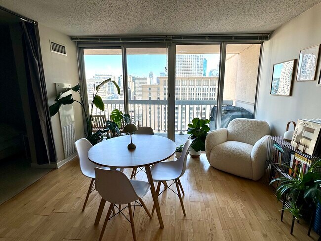 Photo - 545 N Dearborn St Unit 2506