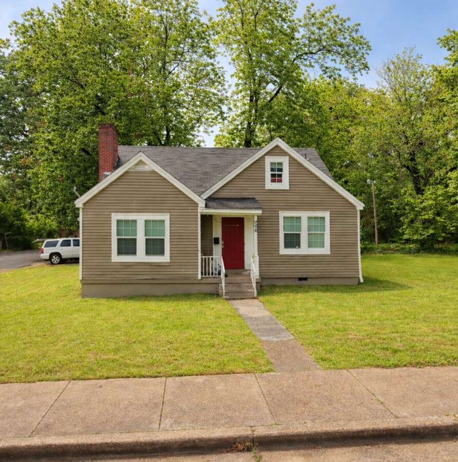 Spacious Renovated 4-Bedroom Home for Rent - Spacious Renovated 4-Bedroom Home for Rent