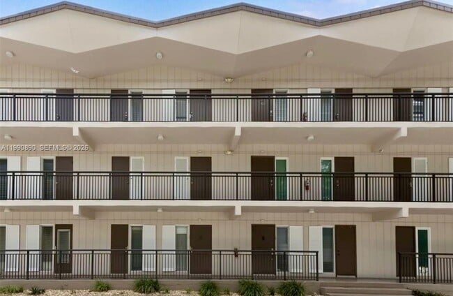 Building Photo - 1967 S Ocean Blvd Unit 205