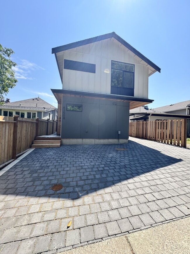 4250 S Juneau St