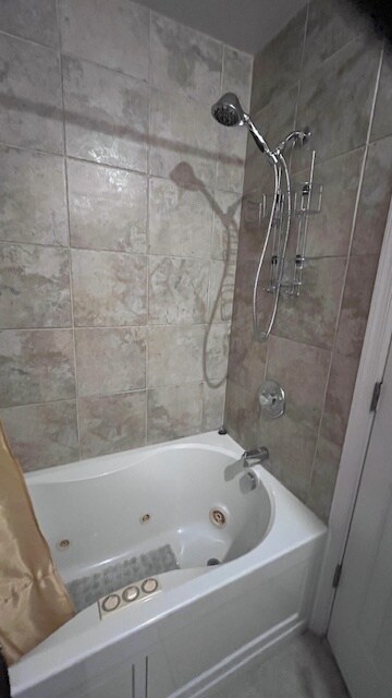 Main bath with custom tilework - 305 Archers Mead