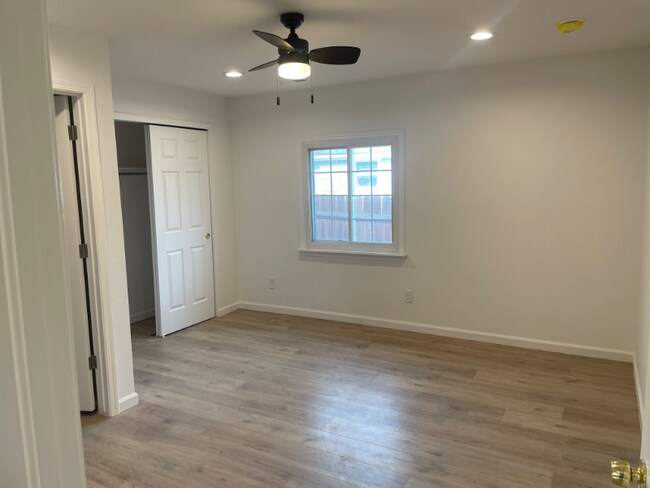 Photo - 1900 Wabash St