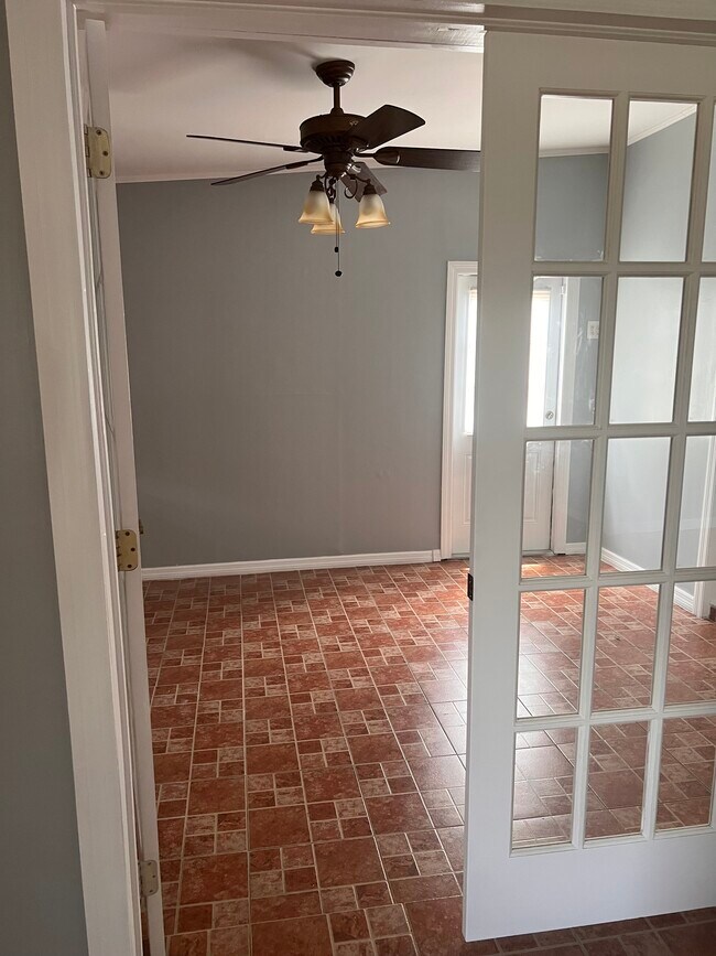 Photo - 200 59th Ave NE