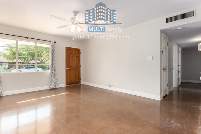 Photo - 2618 E Pierson St