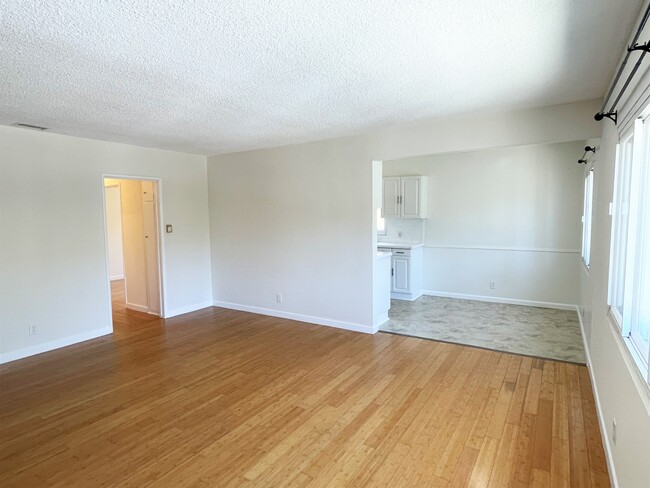 Photo - 8302 Pershing Dr Unit 8300