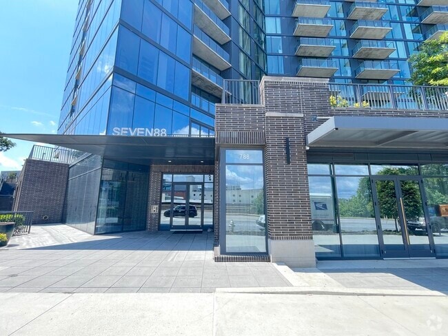 Building Photo - 788 W Marietta St NW Unit 512 Rental