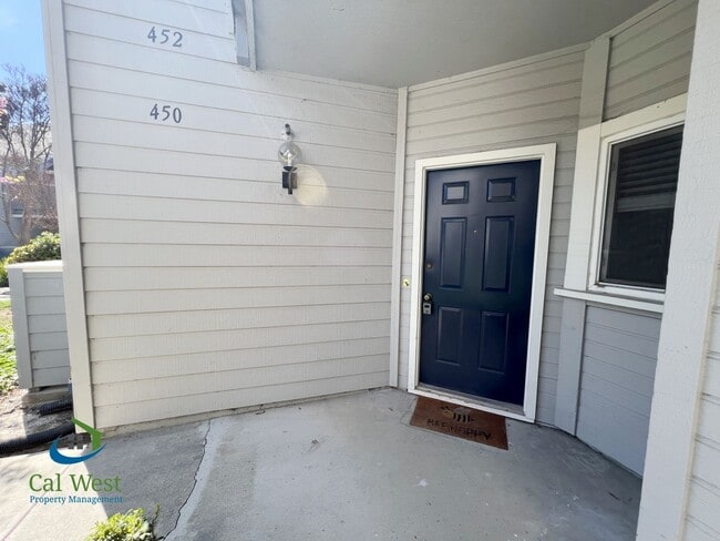 Photo - $2,995 - Updated 2 Bed/2 Bath Condo in a Gated Community of the Fairgrounds Neighborhood!