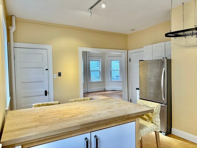 Photo - 103 Belmont St Unidad 1