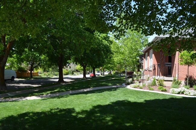 Photo - 2183 E Logan Ave