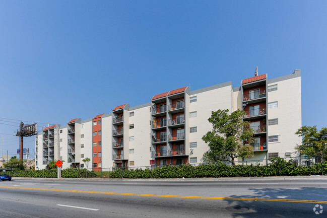 Photo - Garcia Apartments