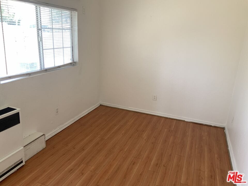 Photo - 1320 N Mt Vernon Ave Unit B