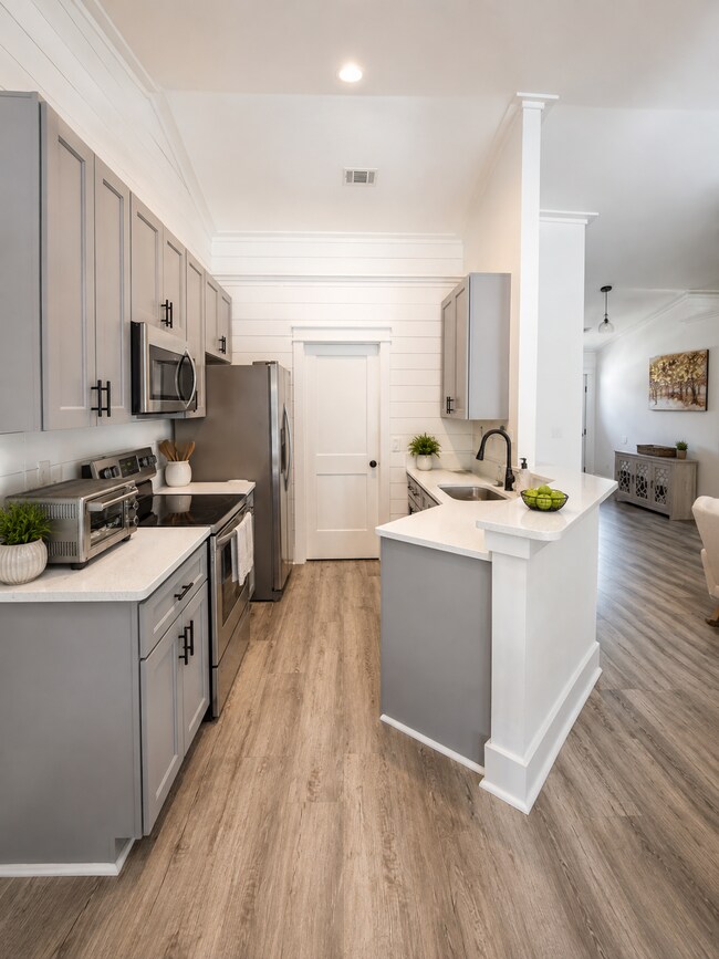 Photo - "Charming 3-Bed Waterfront Retreat with Scenic Views & Granite Countertops on Saint Helena Island"