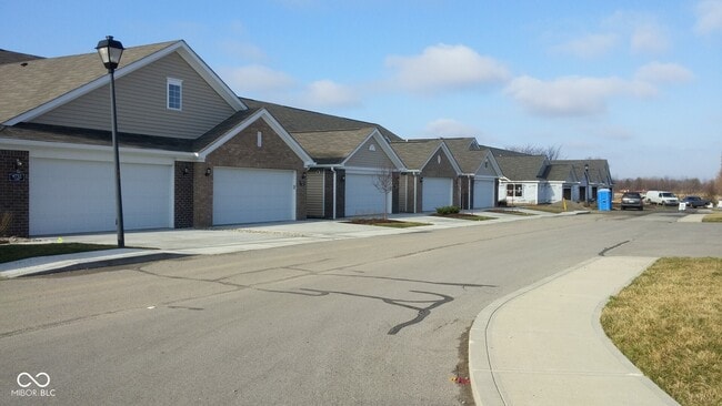 Building Photo - 9732 Highpoint Ridge Dr Unit 101