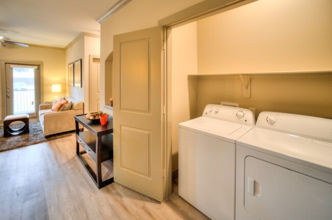 Photo - 6520 Jamail Dr Unit 105